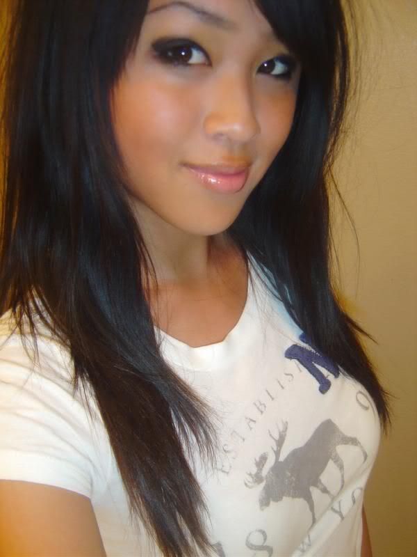 Download this Hot Asian Girls Facebook picture