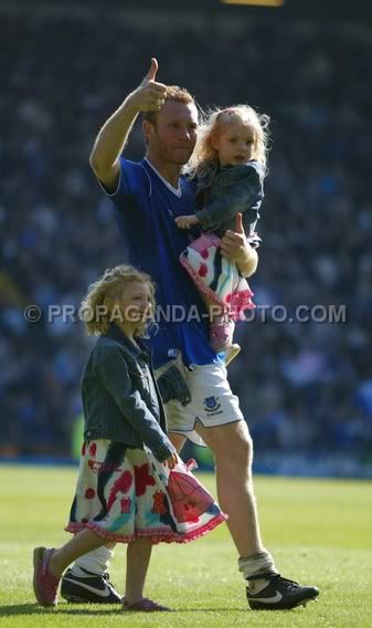 070505stevewatson_daughters.jpg