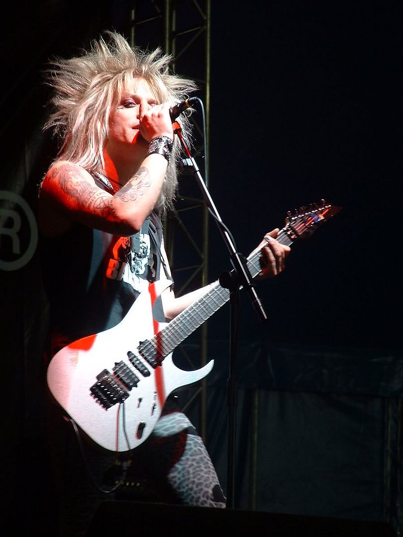 CrashDiet004