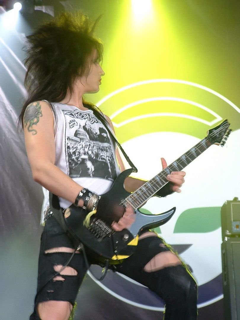 CrashDiet008
