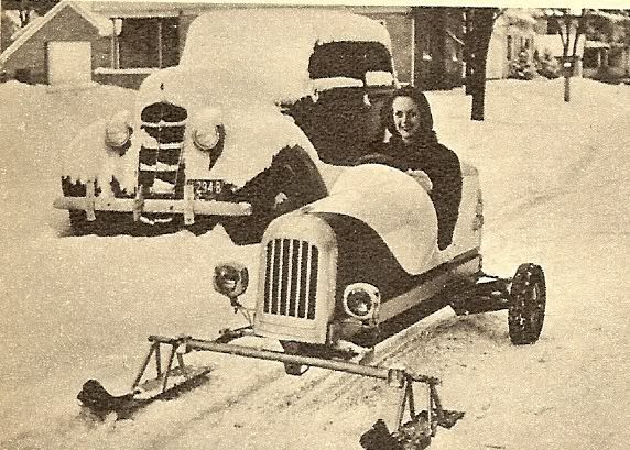 Early_Snowmobile.jpg