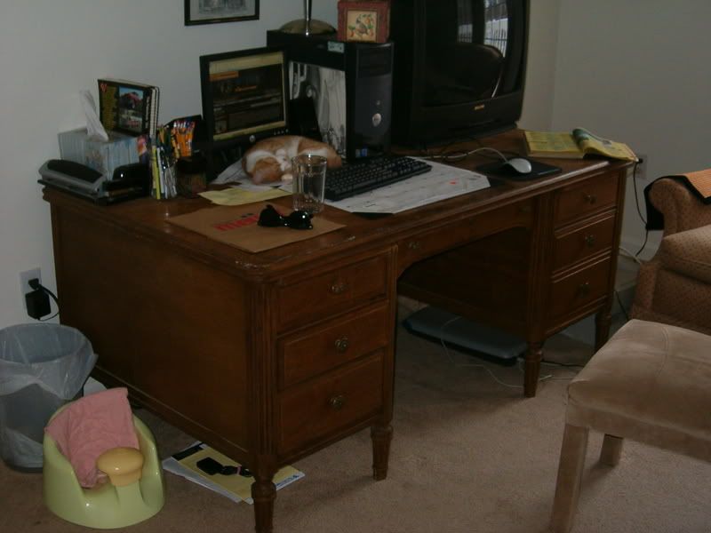 Desk001.jpg