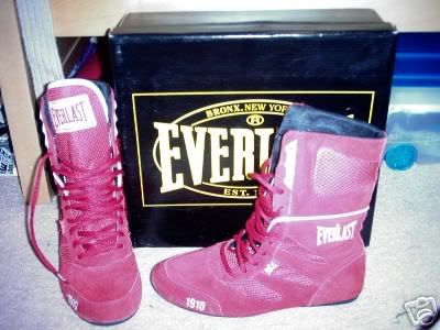 Pink Shoes Women on Everlast Shoes In Red  They Look Pink