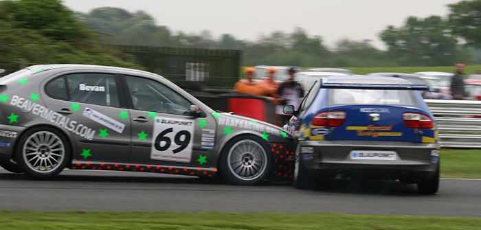 IMAGE: http://img.photobucket.com/albums/v487/AJH/IMG_5858.jpg