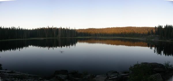 [Image: WinopeeLakepanorama600.jpg]