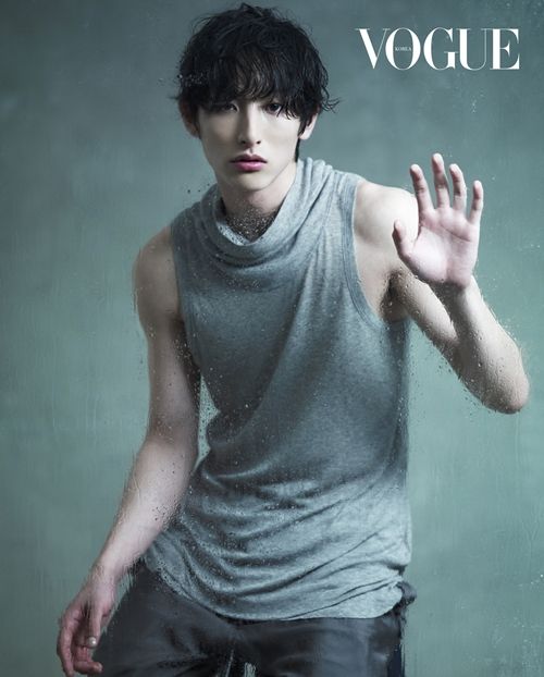 lee-soo-hyuk-vogue-03.jpg