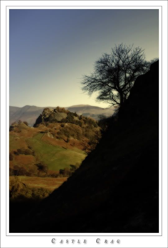 IMAGE: http://img.photobucket.com/albums/v488/lomond/Castle-Crag.jpg