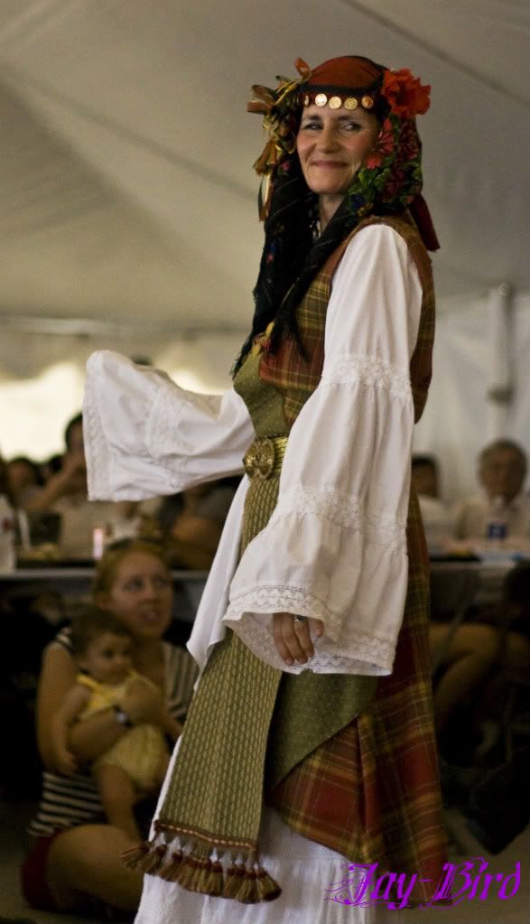 IMAGE: http://img.photobucket.com/albums/v490/jstandridge23/Greek%20Fest%202010/IMG_3018-4.jpg