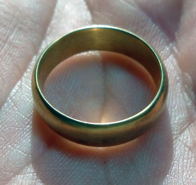 It looks like gold.... but... what does this hallmark mean