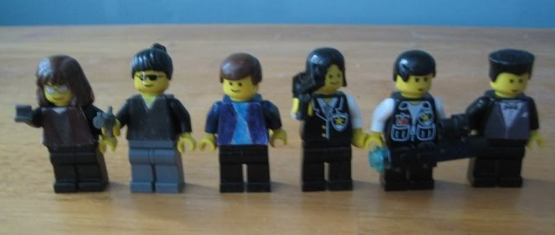 http://img.photobucket.com/albums/v492/MacGuffin3/torchwoodlego.jpg