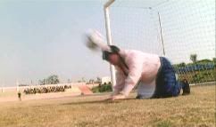 Defendendo com a cabeça ...