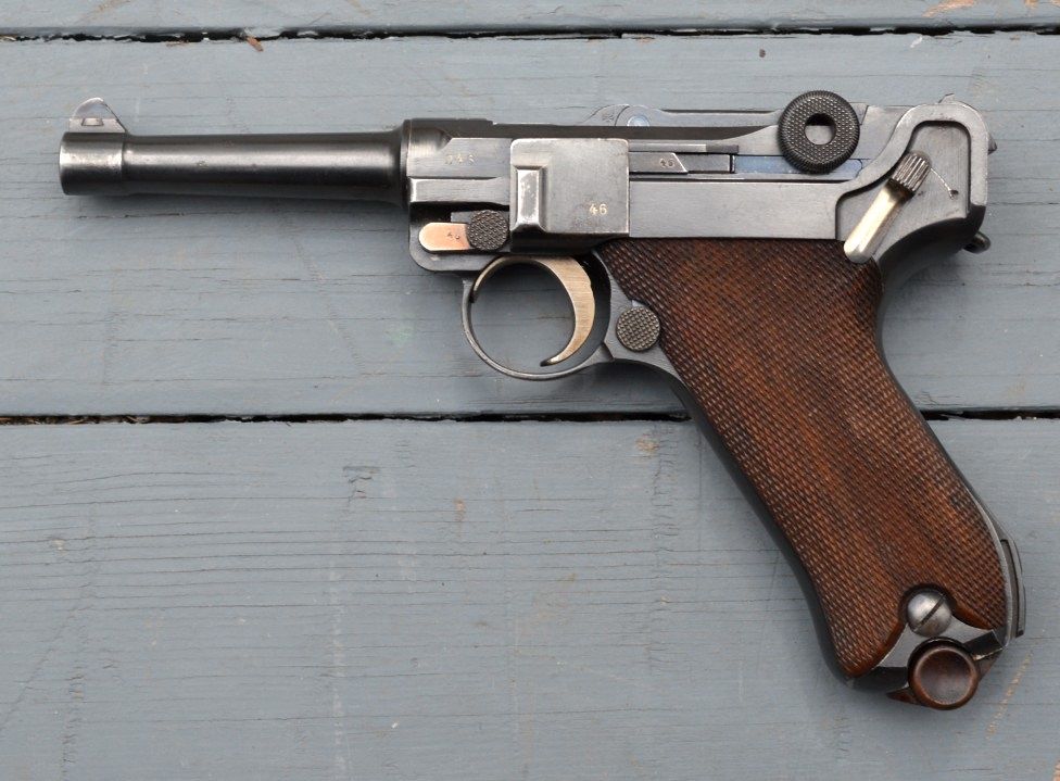 Luger%2001_zps1xa2zk7c.jpg