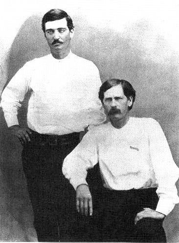 Wyatt_Earp_und_Bat_Masterson_1876_zps0ivdusbo.jpg