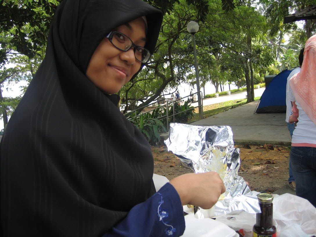 Image hosting by Photobucket