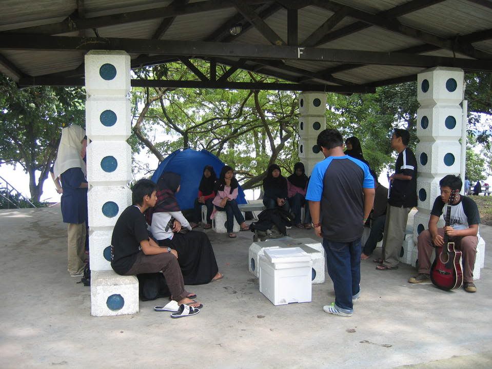 Image hosting by Photobucket