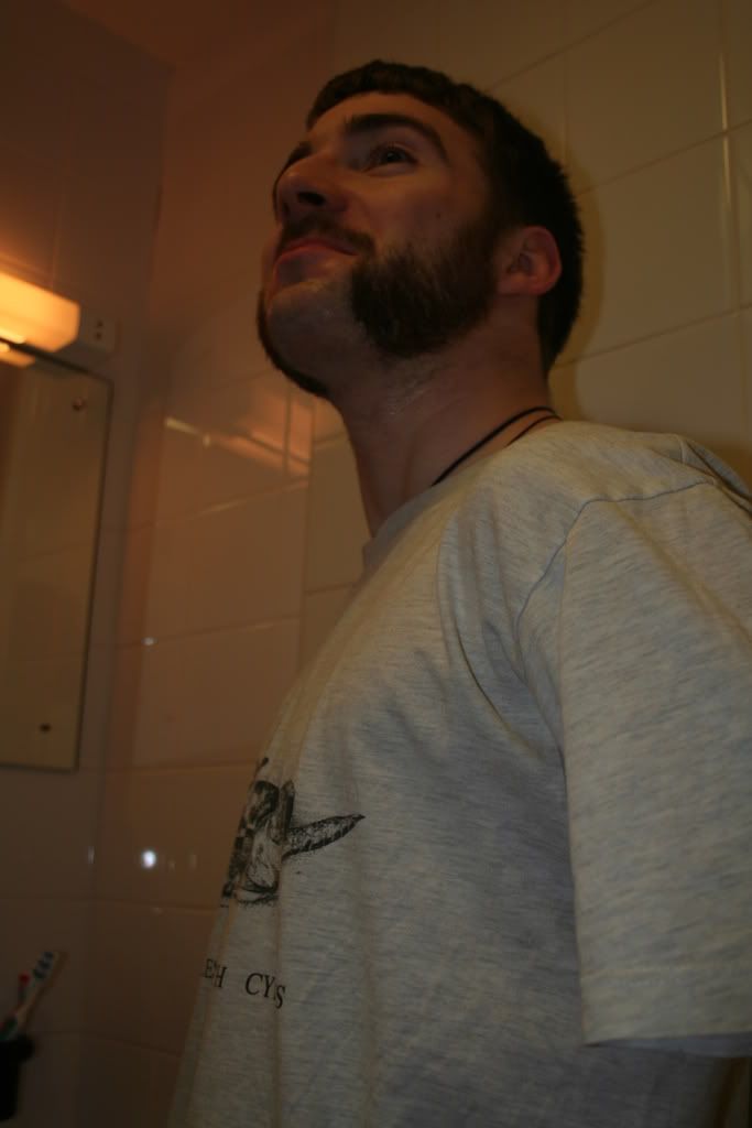 SamShavingHisBeard2008-02-1612.jpg