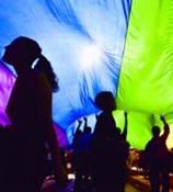 A união de facto abrange os casais de homossexuais e de lésbicas