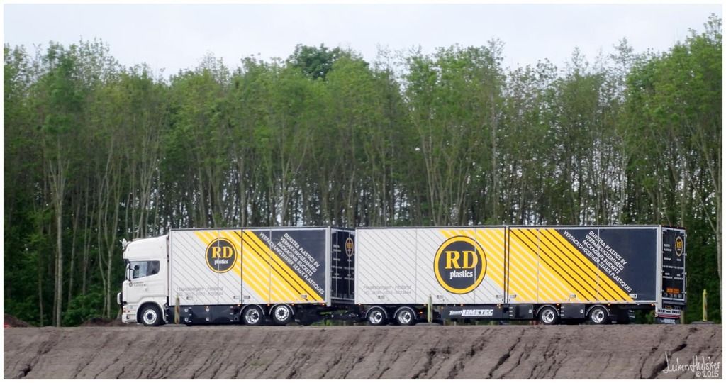 i-Scania%20R500%20V8%20Dijkstra%20Plastics%20on%20the%20road3.jpg