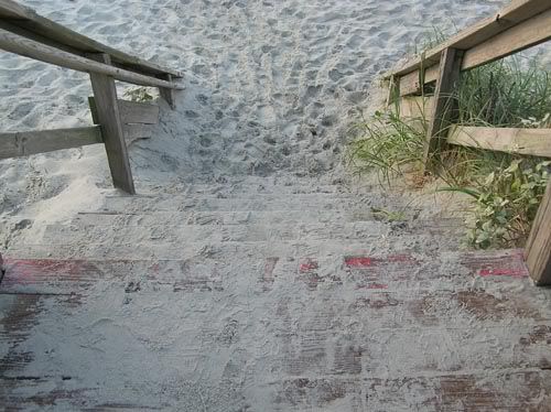 IMAGE: http://img.photobucket.com/albums/v50/MestChic/Digital/steps.jpg