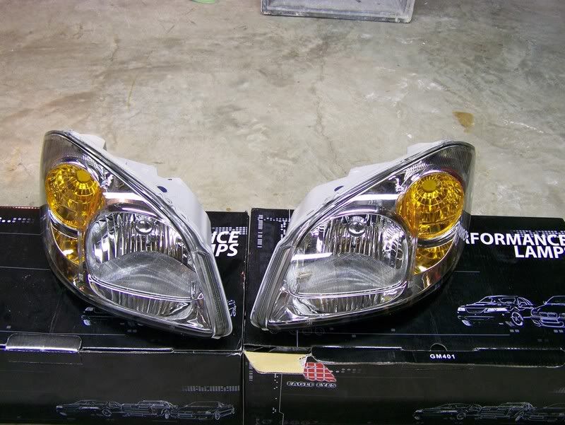 http://img.photobucket.com/albums/v502/jcbravrez/Cobalt%20Headlights/100_1097.jpg