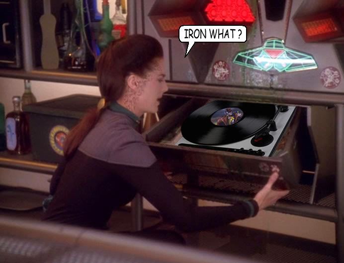 DaxMaidenRecord001.jpg