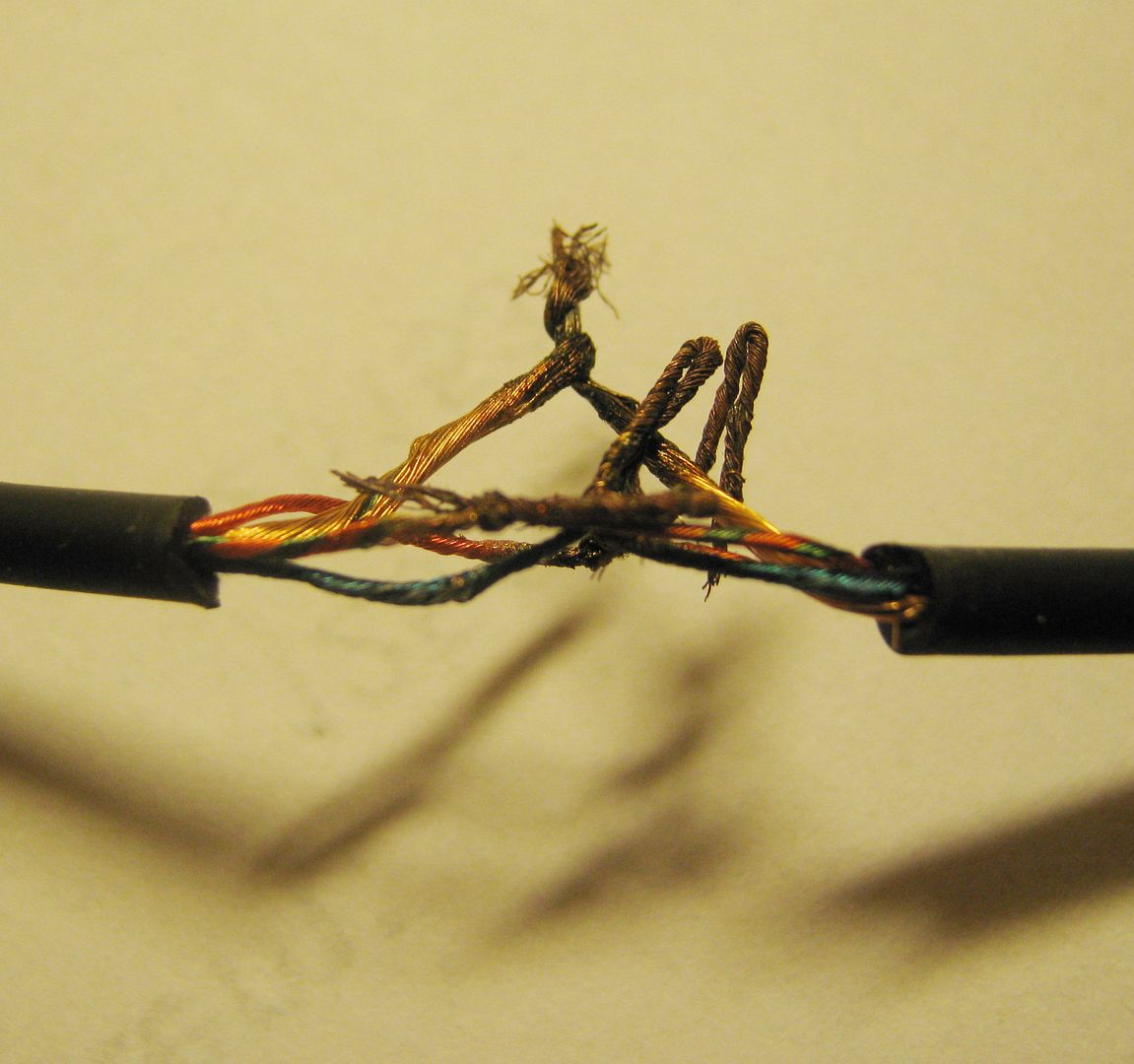 Problem with headphone wire coating Page 1
