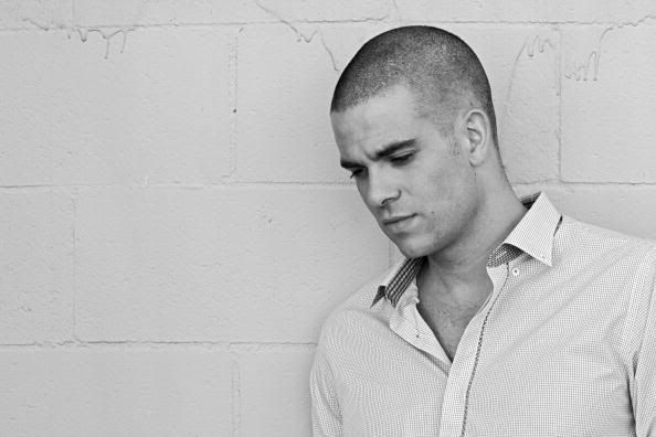 Mark-Salling-mark-salling-10840730-594-396.jpg