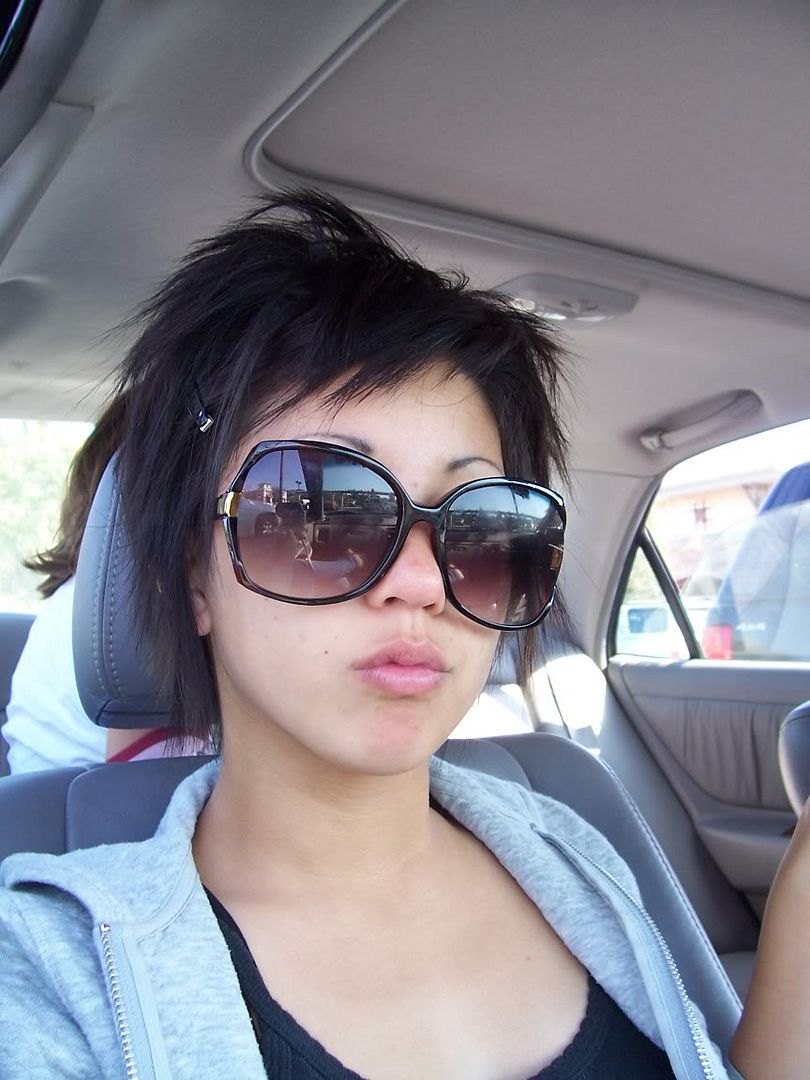 http://img.photobucket.com/albums/v509/hairfiles3/BLACK/SHORTER%20than%20shoulder/10014075xh.jpg