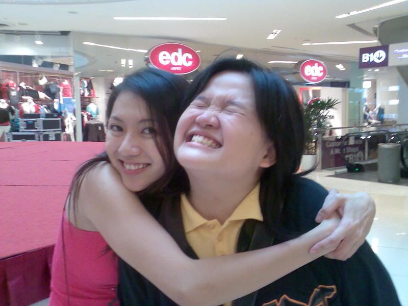 Photo sharing and video hosting at photobucket