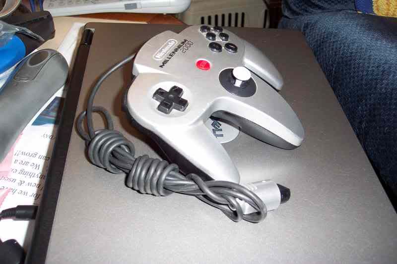 millennium 2000 n64 controller