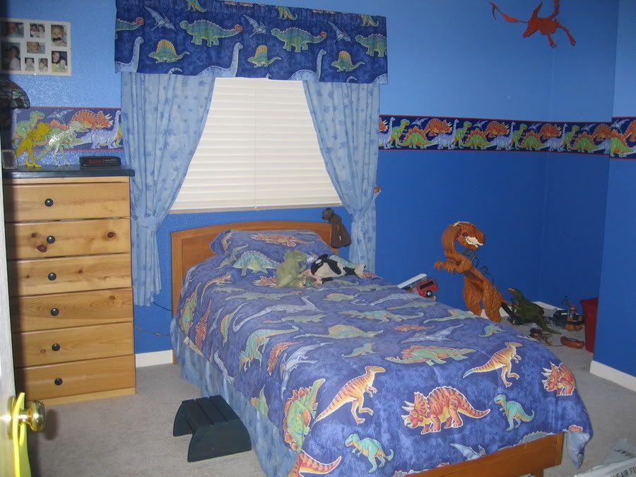 Wallpaper border placement...