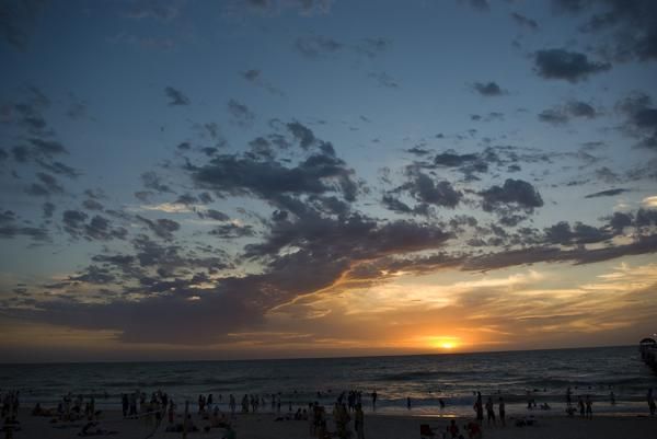  photo 1_Henley_beach_sunset_1_pf.jpg