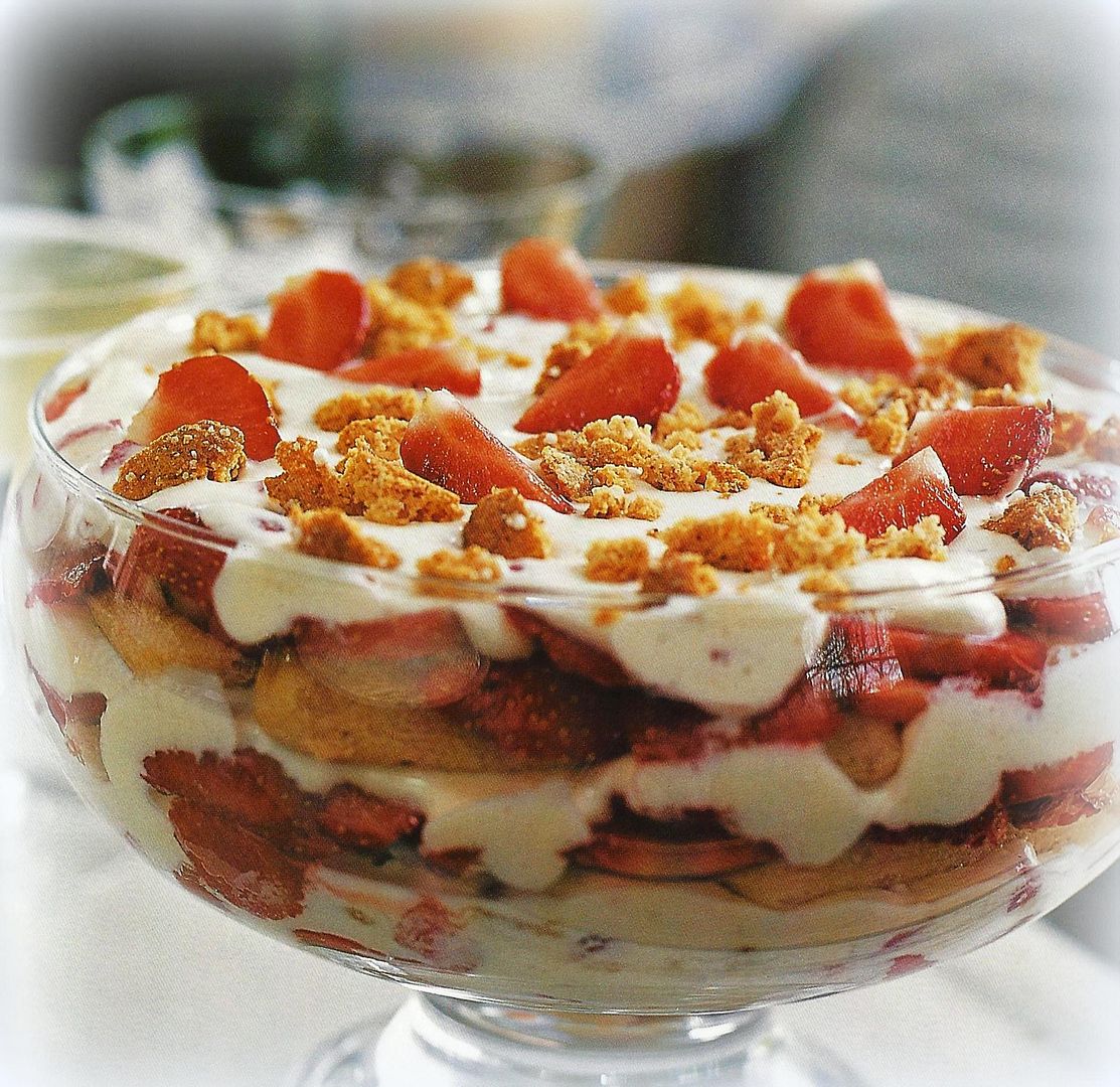 photo Strawberry Tiramisu_zps0hctc7tc.jpg