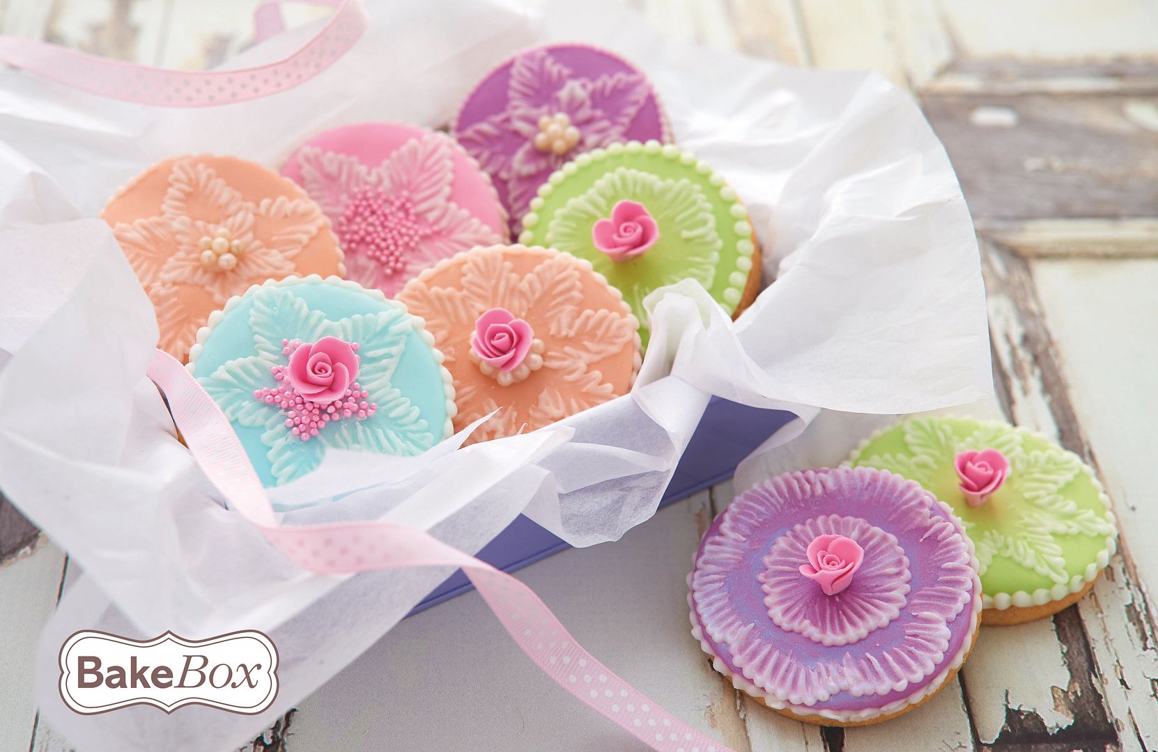 photo prodBAKE BOX_BRUSH EMBROIDERY_zpsc14jknyv.jpg