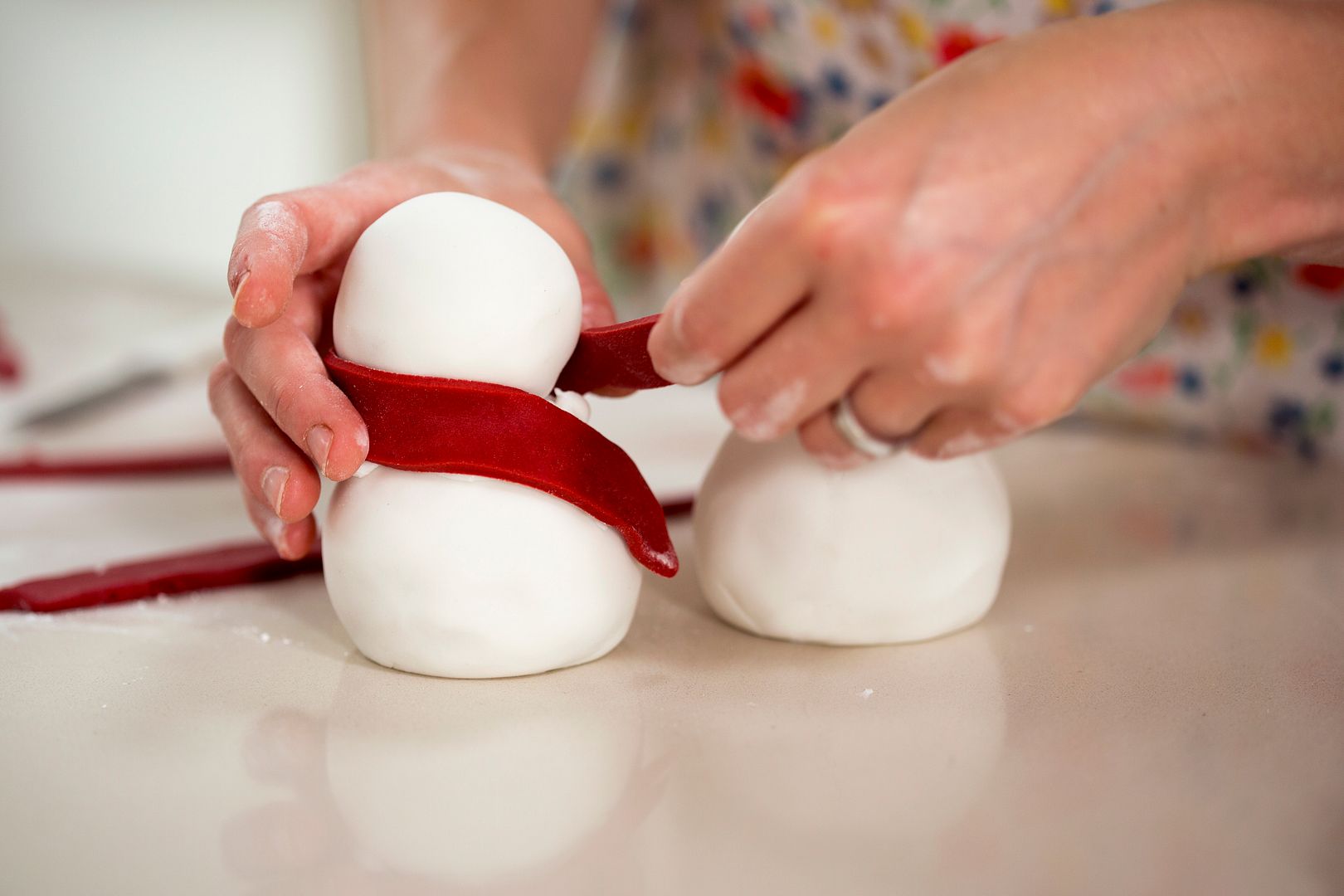  photo SNOWMEN-wrappingscarfaroundneck-2-2_zpse6d61acf.jpg