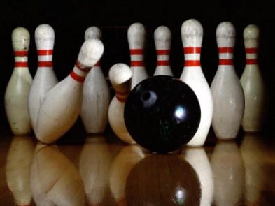  photo tenpin-bowling.jpg