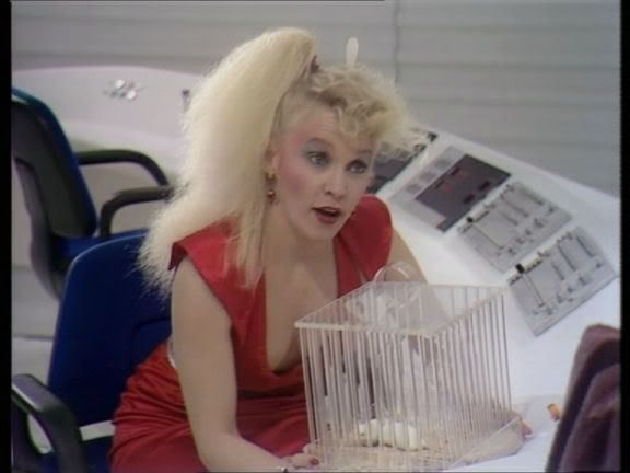 Sandra_Dickinson_as_Trillian.jpg