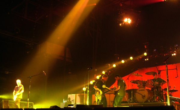 Mike blazing on his strat.