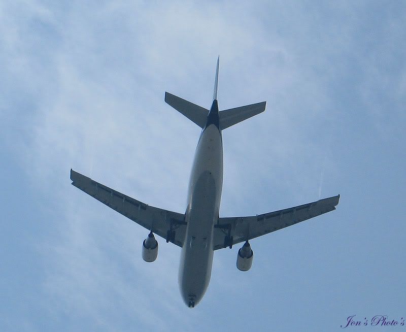 IMAGE: http://img.photobucket.com/albums/v513/jon1996/jet.jpg