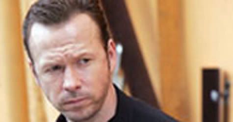 It was reported in this morning&#39;s Boston Herald that <b>Donald E. Wahlberg</b> died <b>...</b> - donnie-wahlberg-father-dies