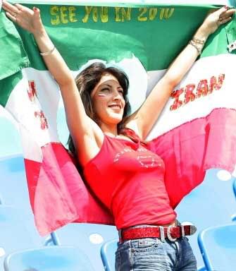 world-cup-babes-06210622.jpg