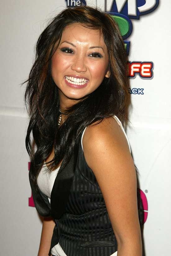 Brenda Song showing us all her teeth Young Hollywood Celebration