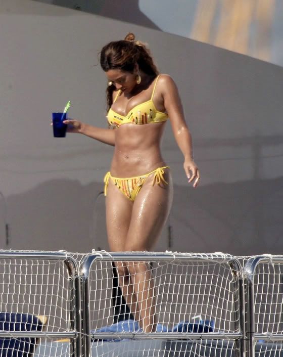 Beyonce Bikini Pictures From South France