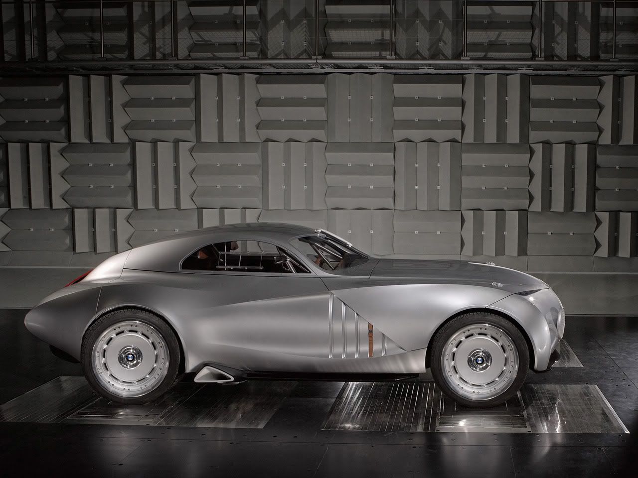 http://img.photobucket.com/albums/v516/ctnewman2/mile_concept.jpg