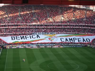 Escreve-se Benfica, lê-se CAMPEÃO!