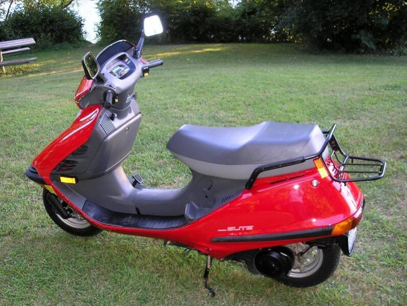 1987 Honda elite 150 scooter #3