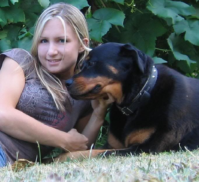 IMAGE: http://img.photobucket.com/albums/v517/ninja_ratty/jessg.jpg