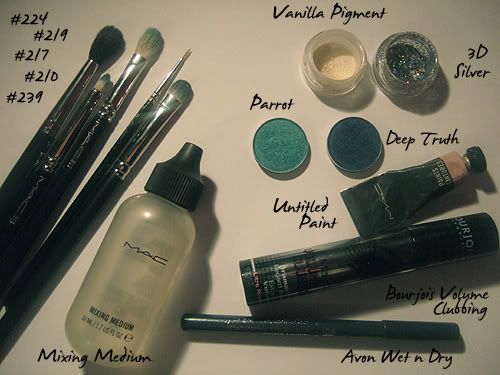 BLUEGLITTERTUTORIAL1.jpg