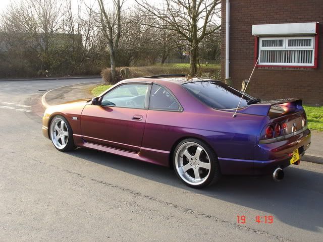 skyline r33 gts-t flip painted 19s