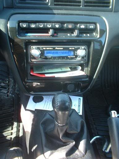 http://img.photobucket.com/albums/v519/estung/sale/prelude/preludecentreconsole.jpg